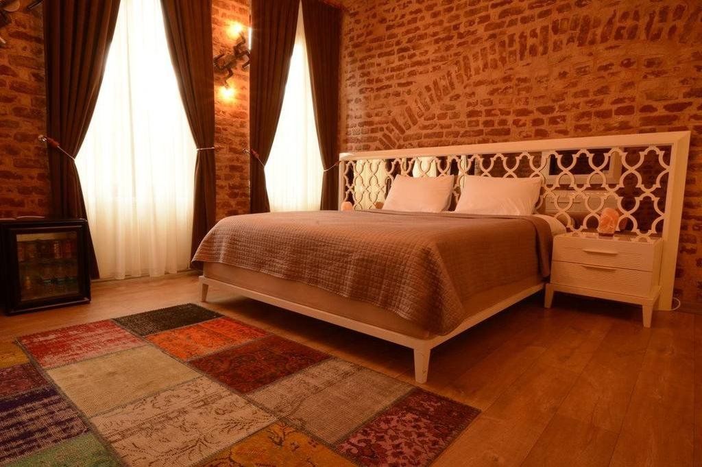 Hotel Nine 3*